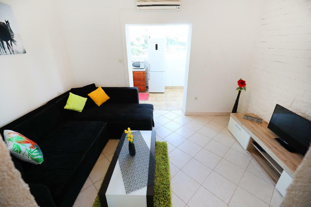 Apartments Savar - Ilo Brbinj エクステリア 写真